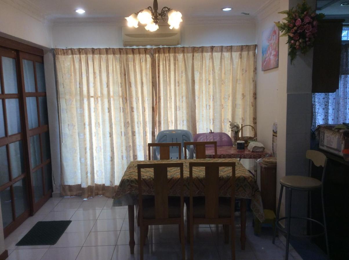 Homestay Dayani Musleem Port Dickson Esterno foto